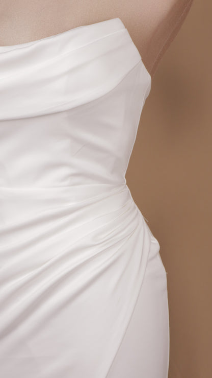 Vestido largo de novia estraple con corset