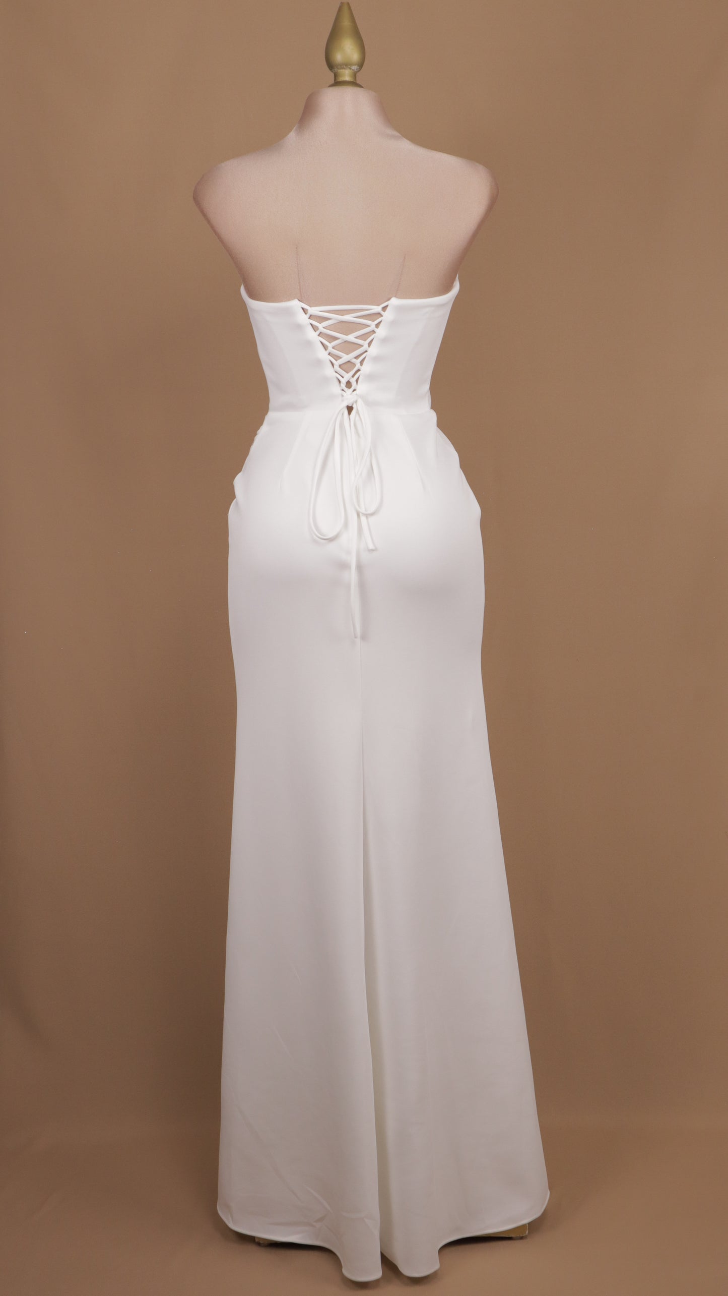 Vestido largo de novia estraple con corset