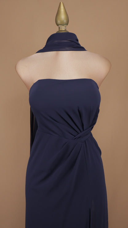 Vestido largo straple de chiffon con cauda