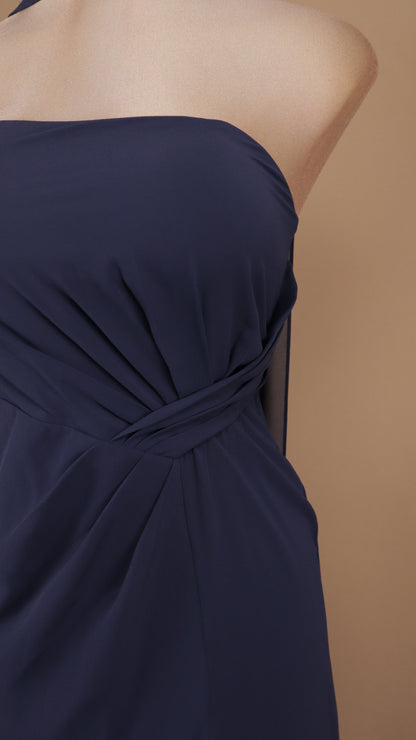 Vestido largo straple de chiffon con cauda