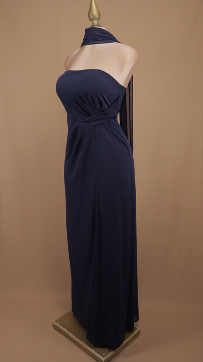 Vestido largo straple de chiffon con cauda