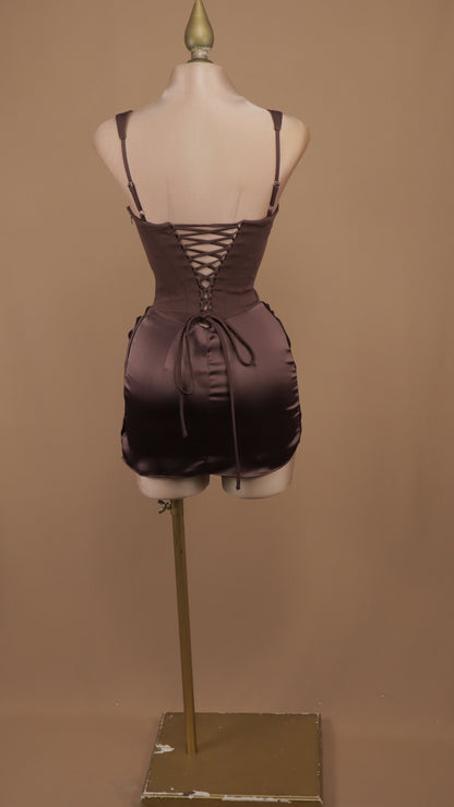 Vestido corto escote corazon y corset