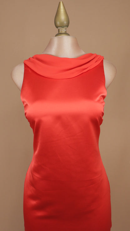 Vestido midi cuello drapeado estilo buche