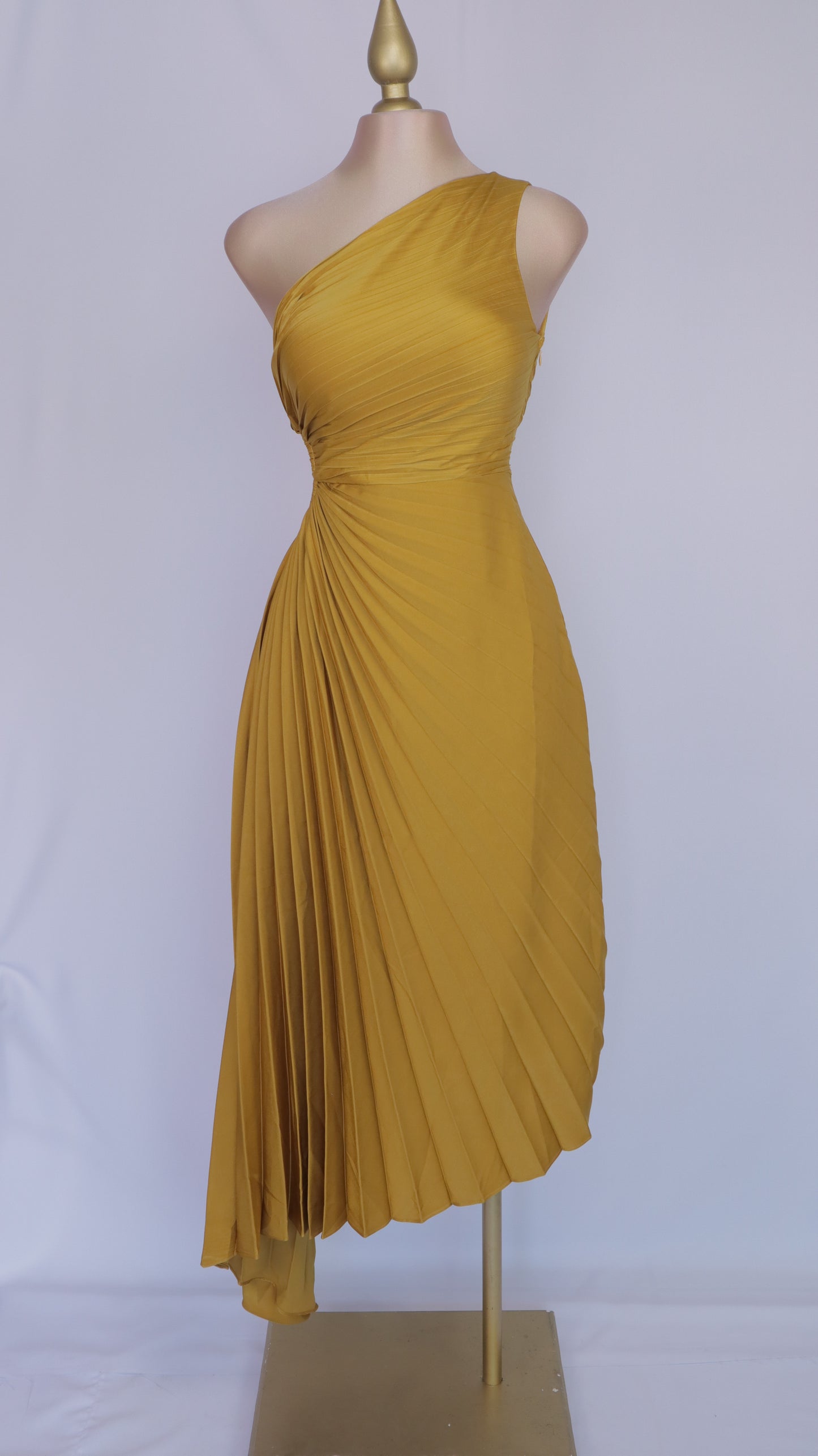 VESTIDO MAXI ASIMETRICO OJAL