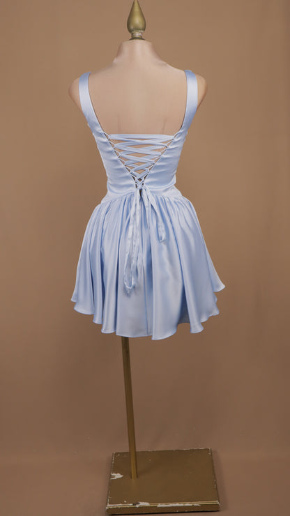 Vestido corto satin con corset