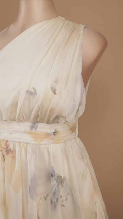 Vestido Elysia de gasa con escote asimétrico de un solo hombro