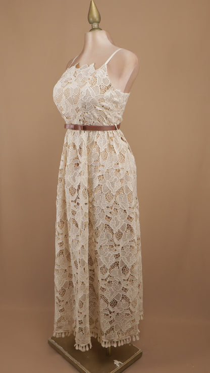Vestido midi de encaje floral