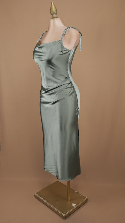 Vestido midi satinado de tirantes