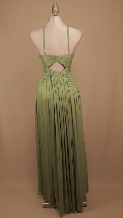 Vestido largo drapeado con escote en la espalda