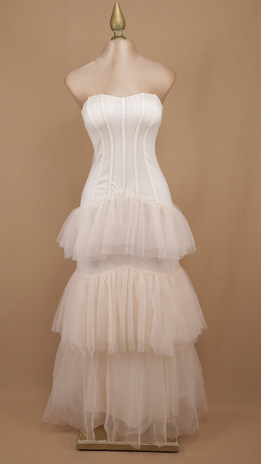 Vestido largo strapless tipo corsé con falda de tul en capas texturizadas
