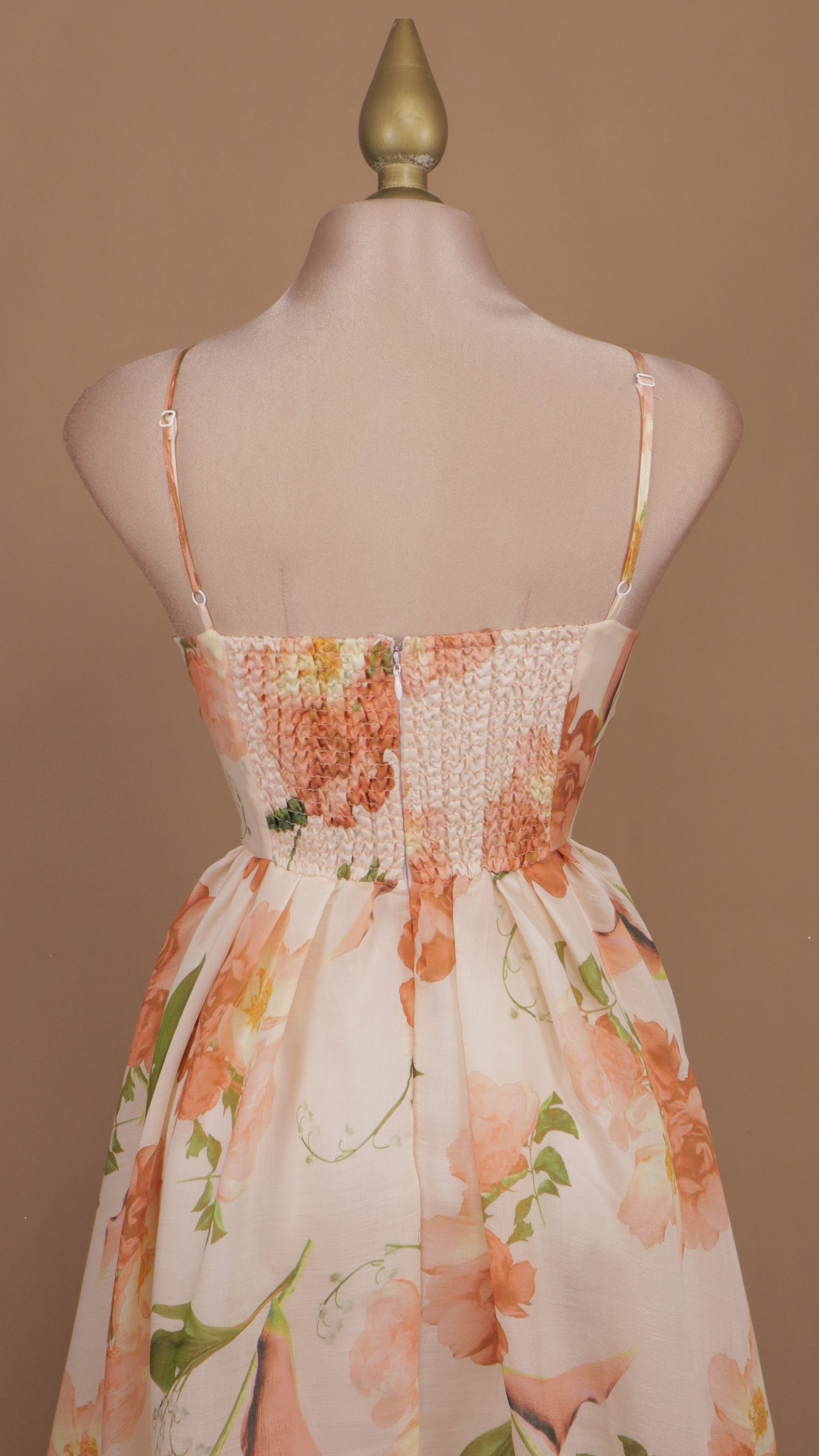 Vestido midi con estampado y linea A