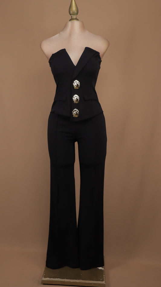Palazzo sastrero strapless con top tipo chaleco y botones dorados