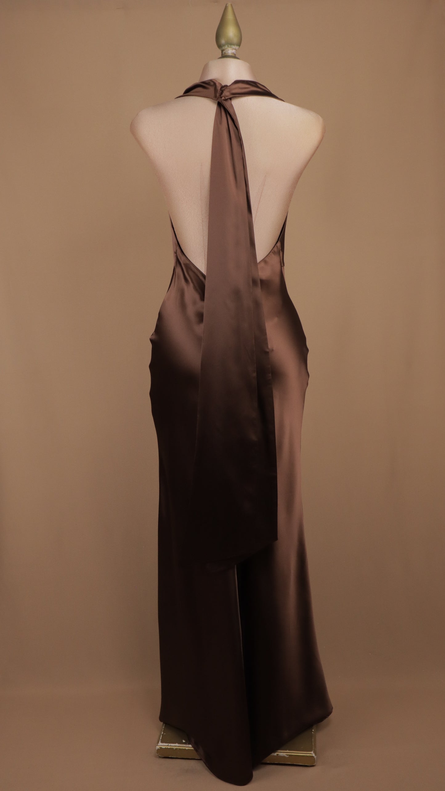 Vestido largo cuello halter