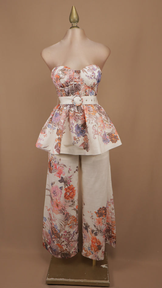 Conjunto floral de dos piezas con bustier peplum y cinturón