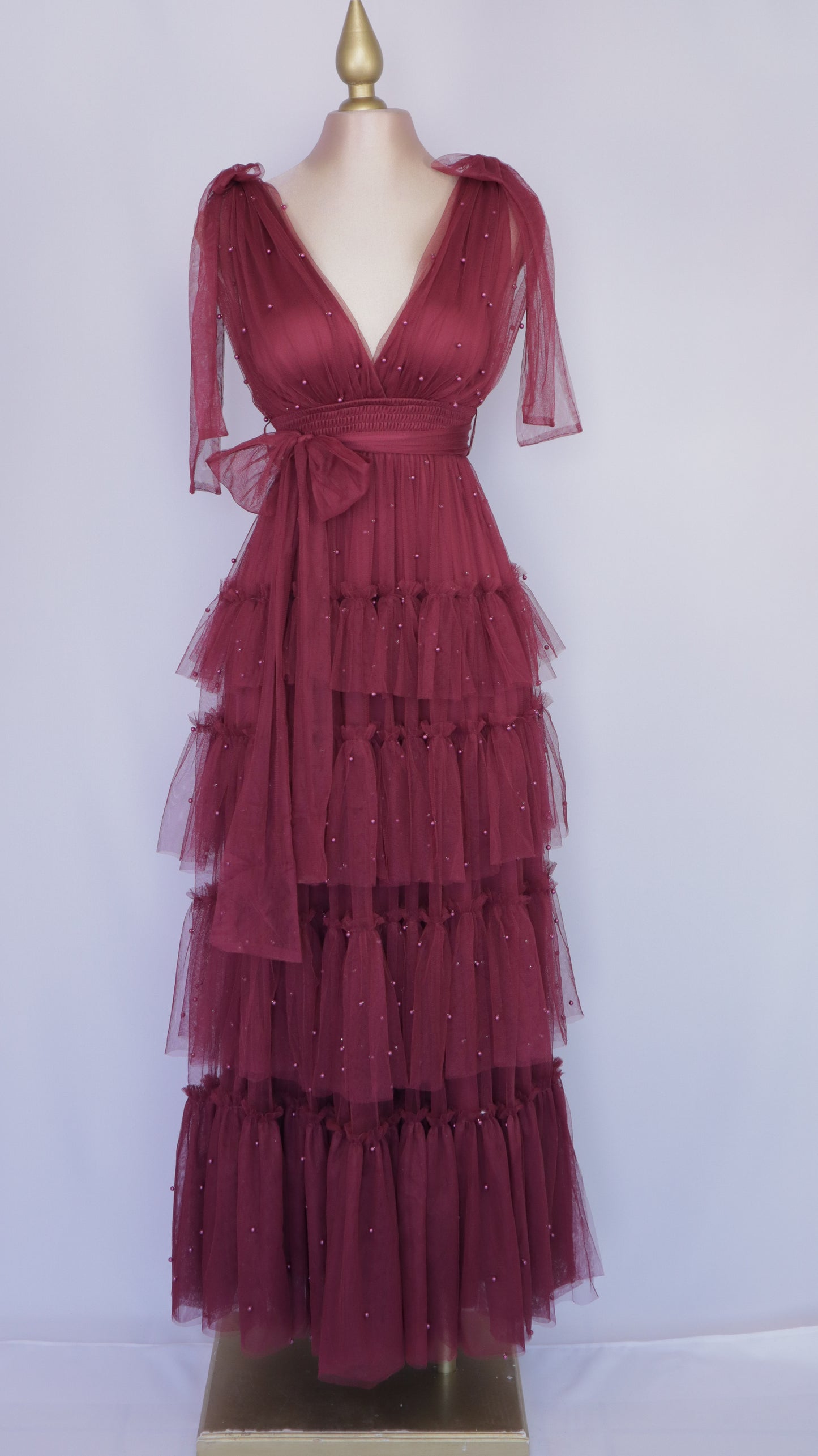 Vestido largo de tul con perlas