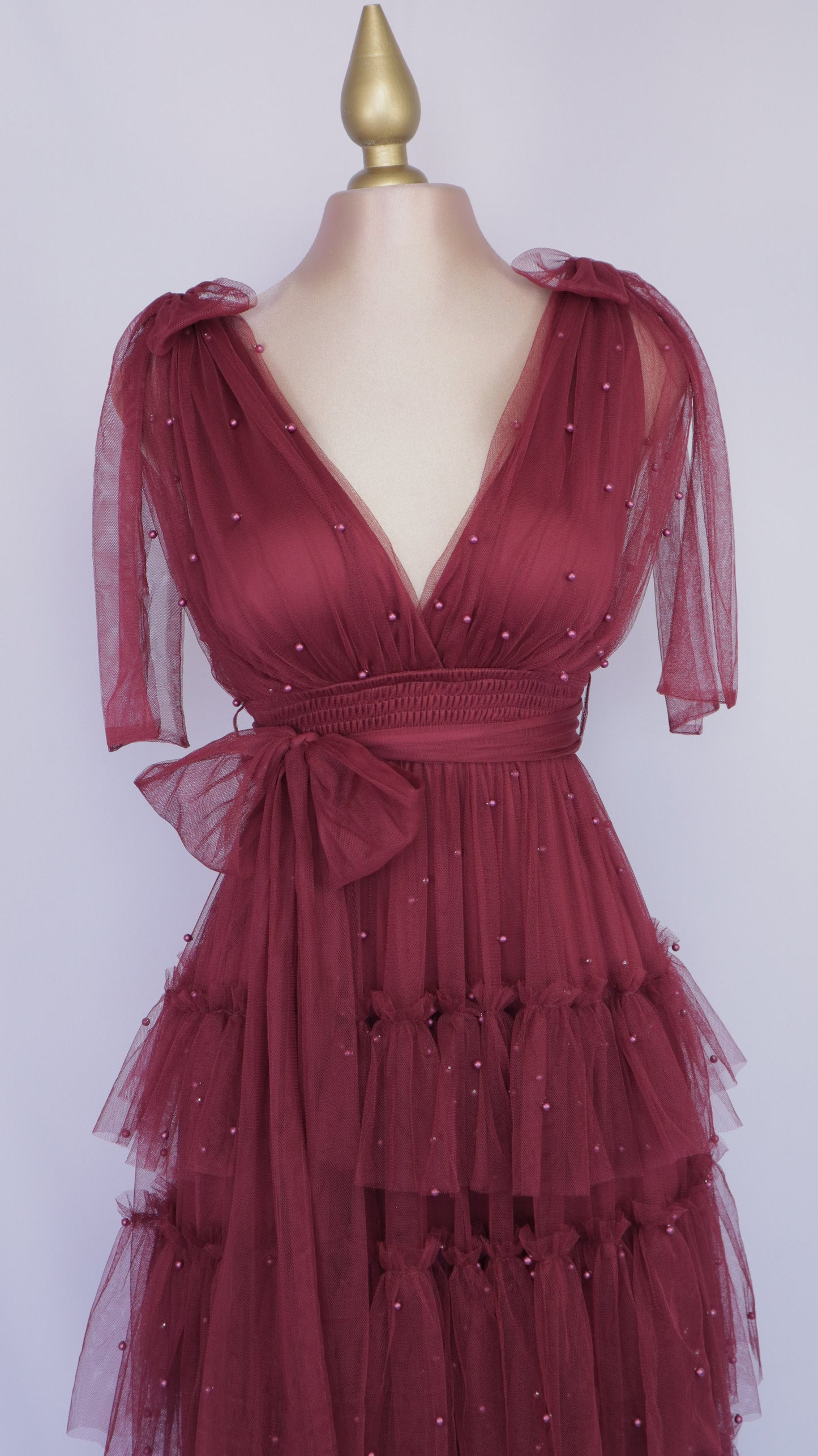 Vestido largo de tul con perlas