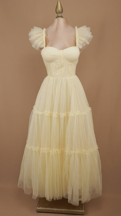 Vestido midi de tul con copa
