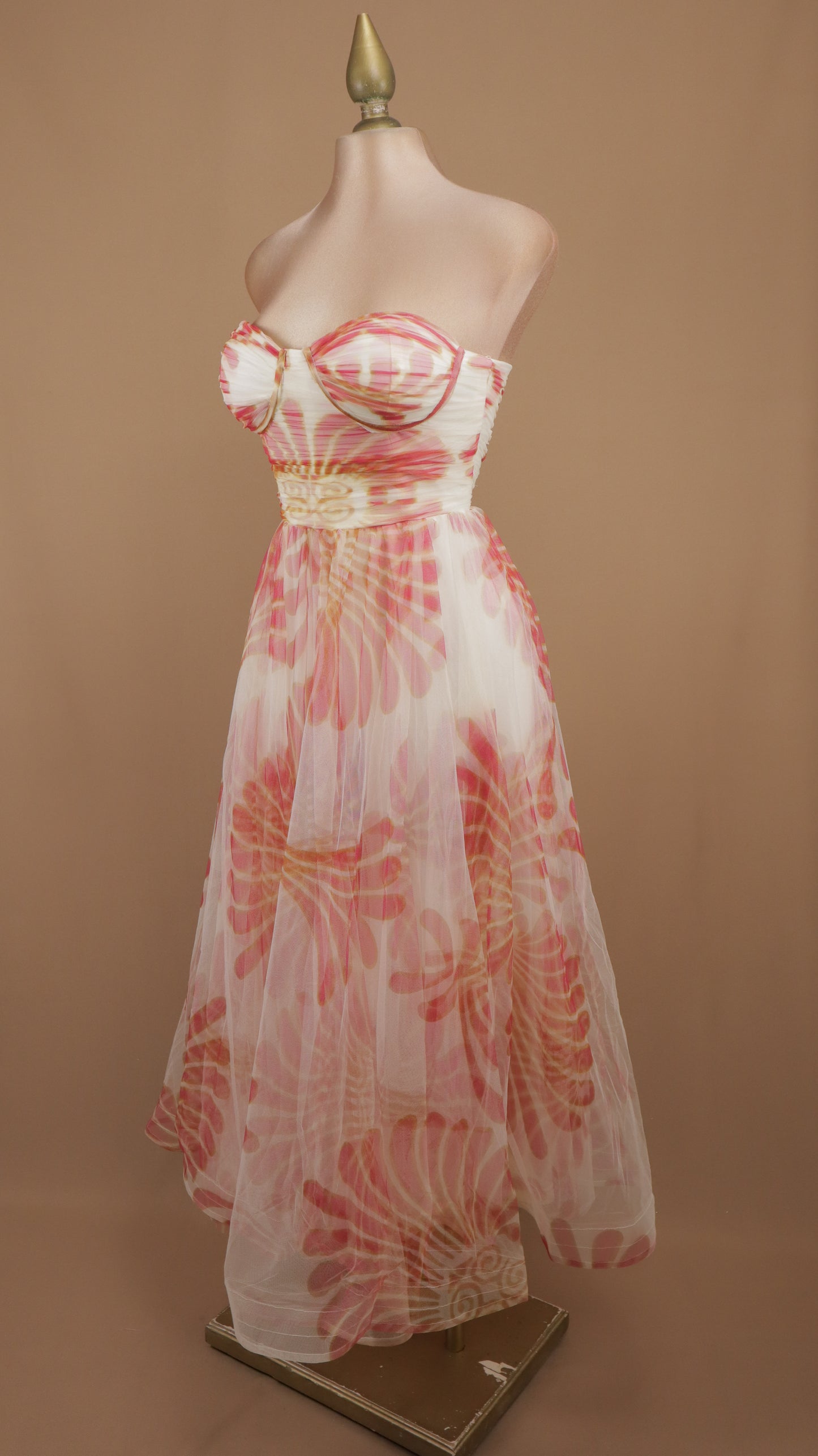 Vestido midi vintage de tull con escote bustier y estampado