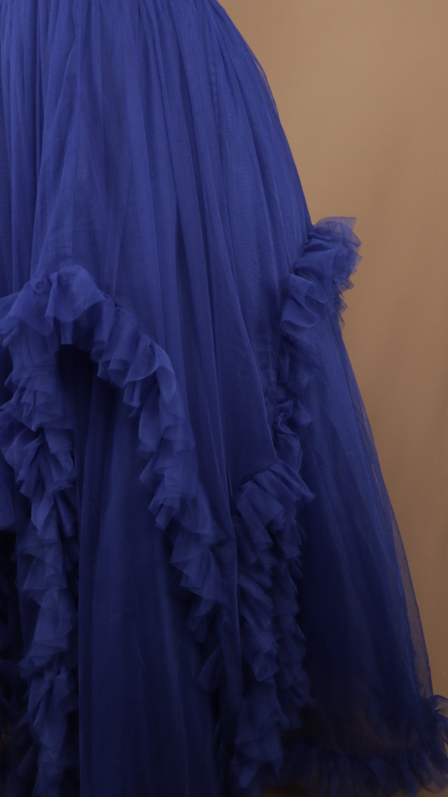 Vestido largo cuello halter de tull