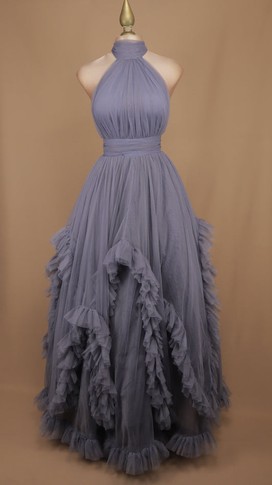 Vestido largo de tul con cuello halter