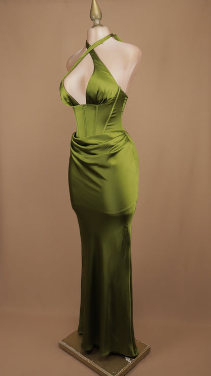 Vestido de gala satinado con top corsetero y cuello halter cruzado