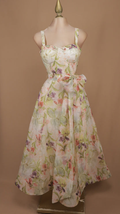 Vestido midi tipo bustier con estampado floral acuarela y lazo a la cintura