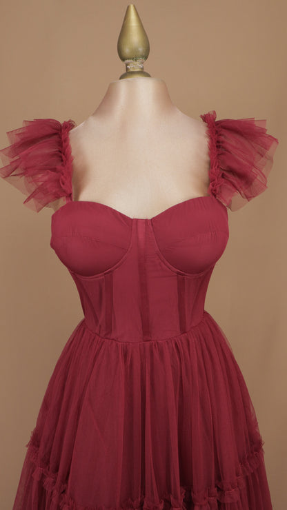 Vestido midi de tul con copa