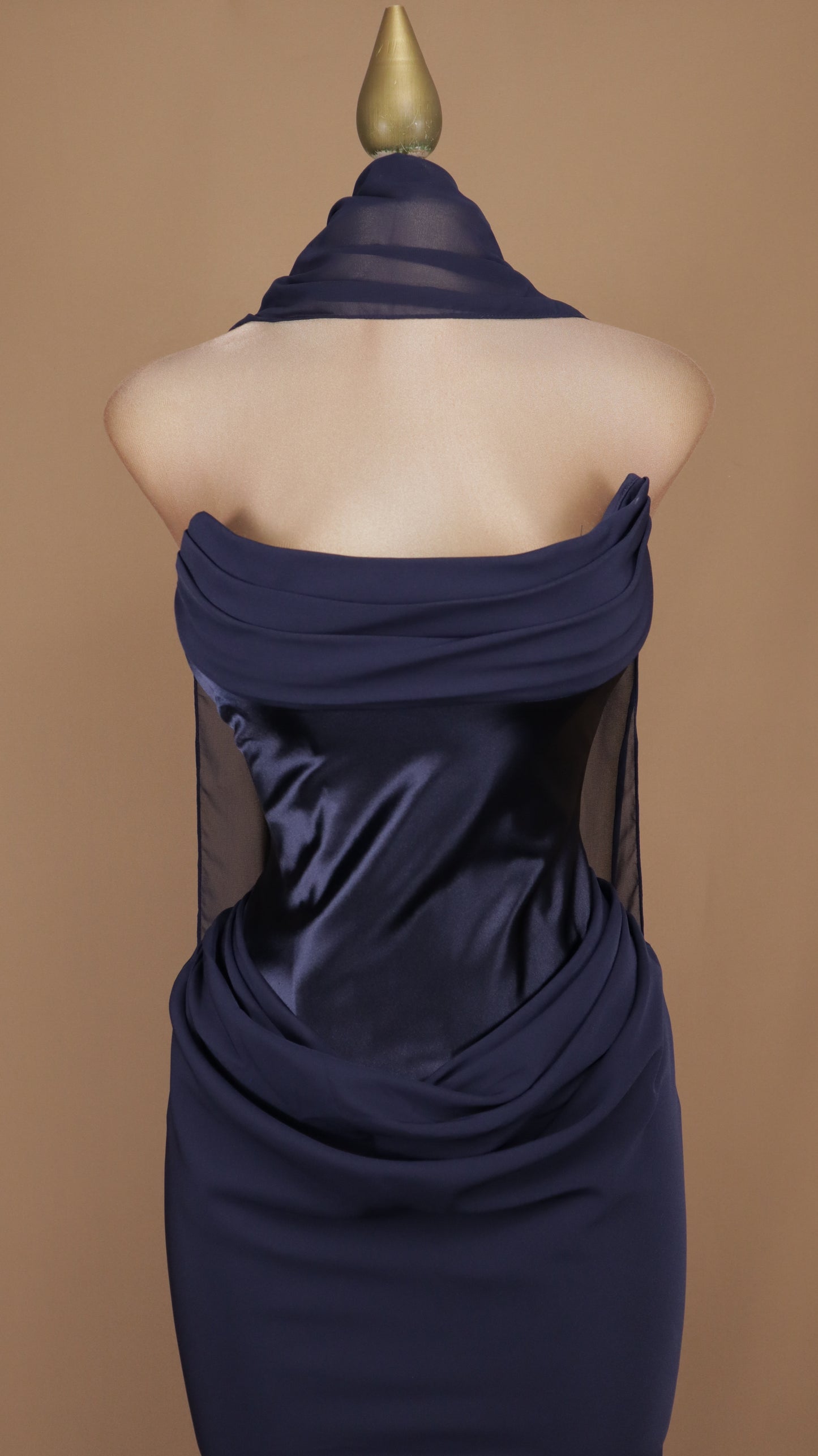 Vestido largo estraple con pashmina