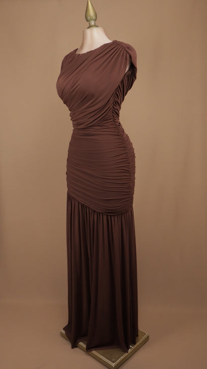 Vestido largo de maya plisado