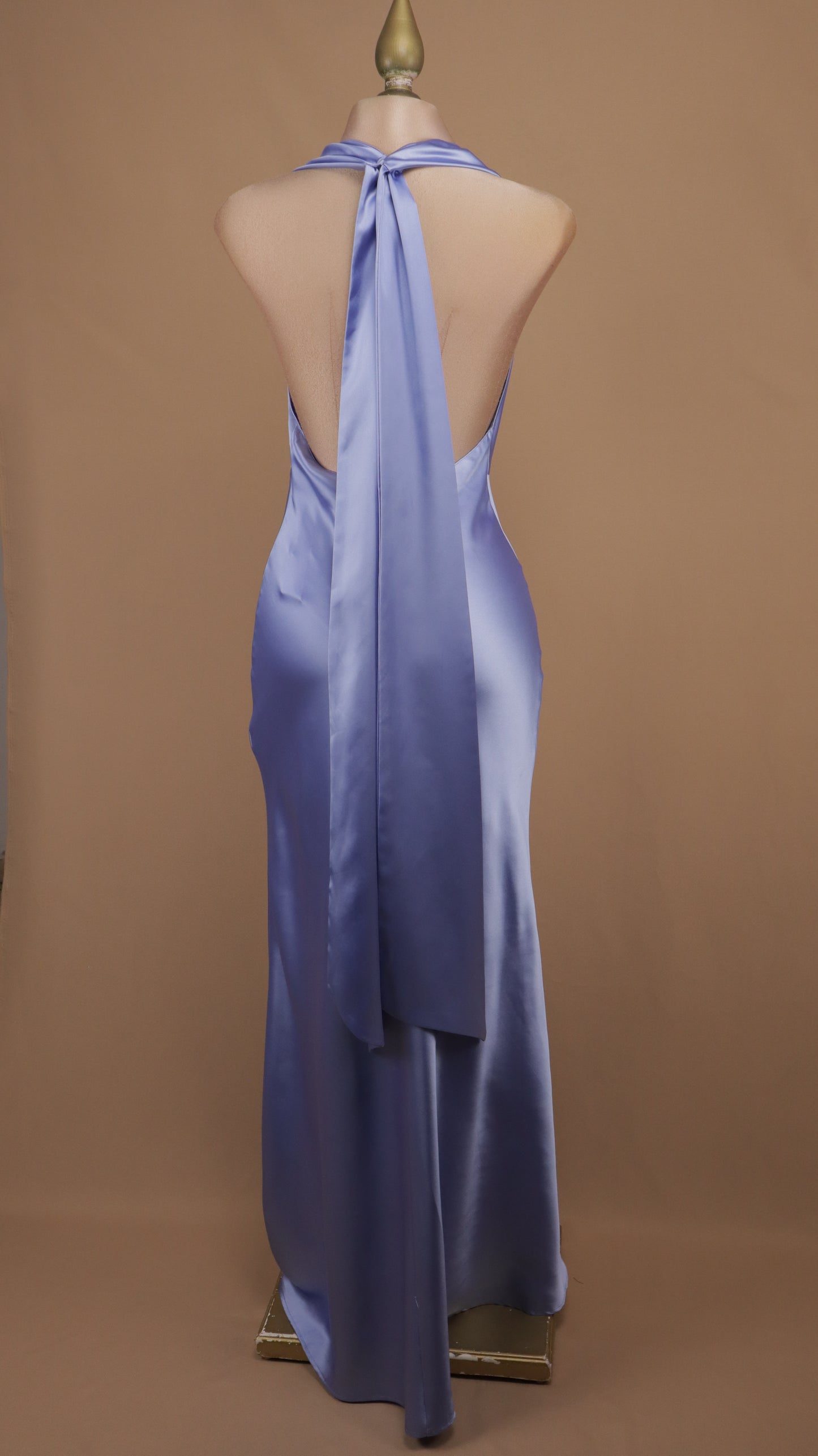 Vestido largo cuello halter