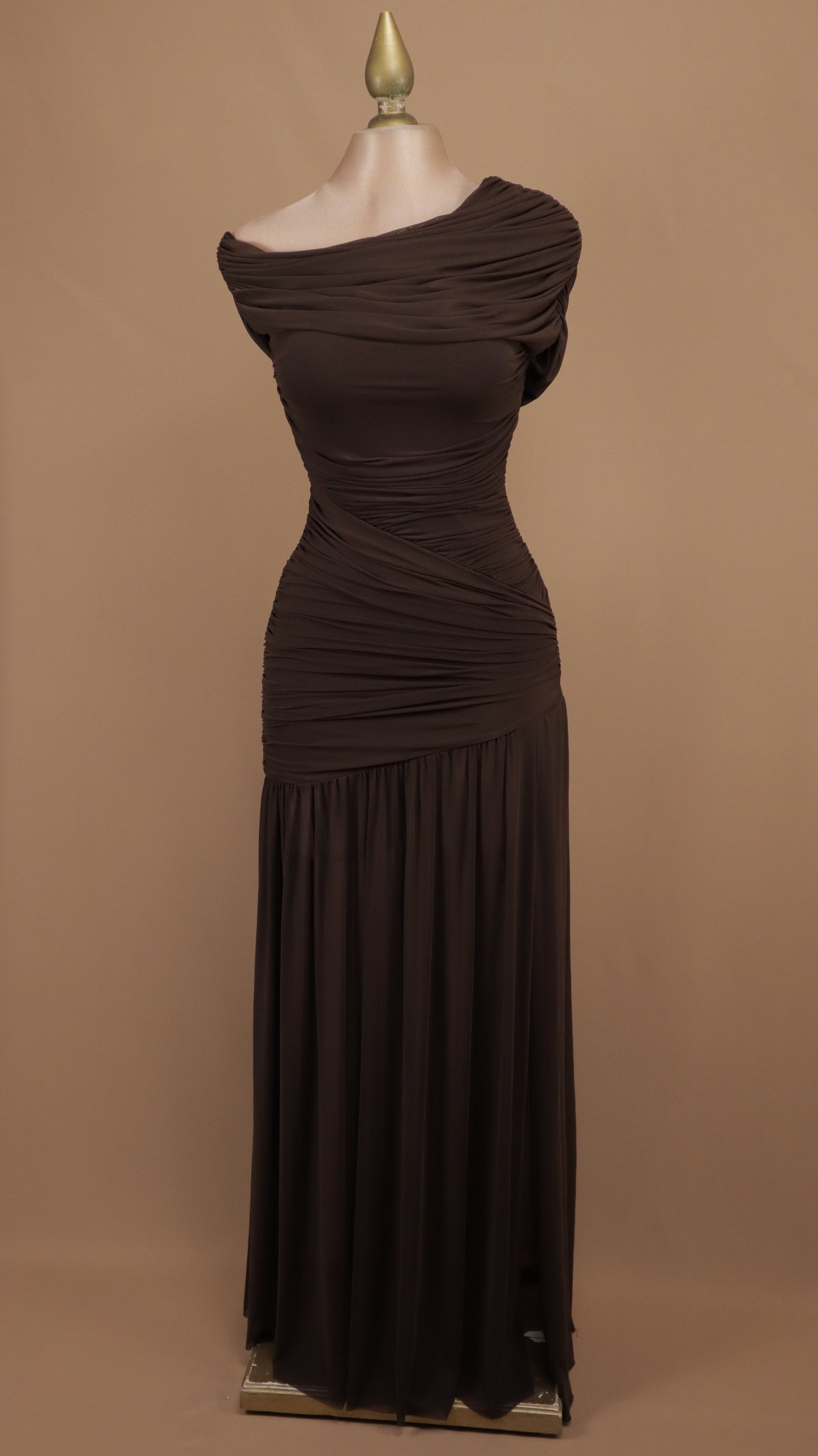 Vestido largo asimétrico de maya