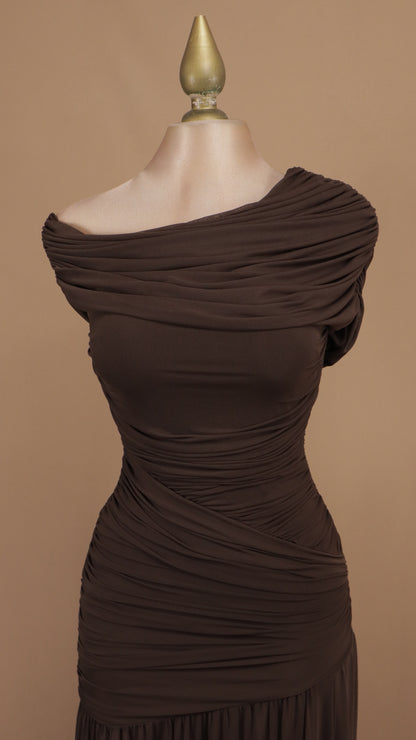 Vestido largo asimétrico de maya