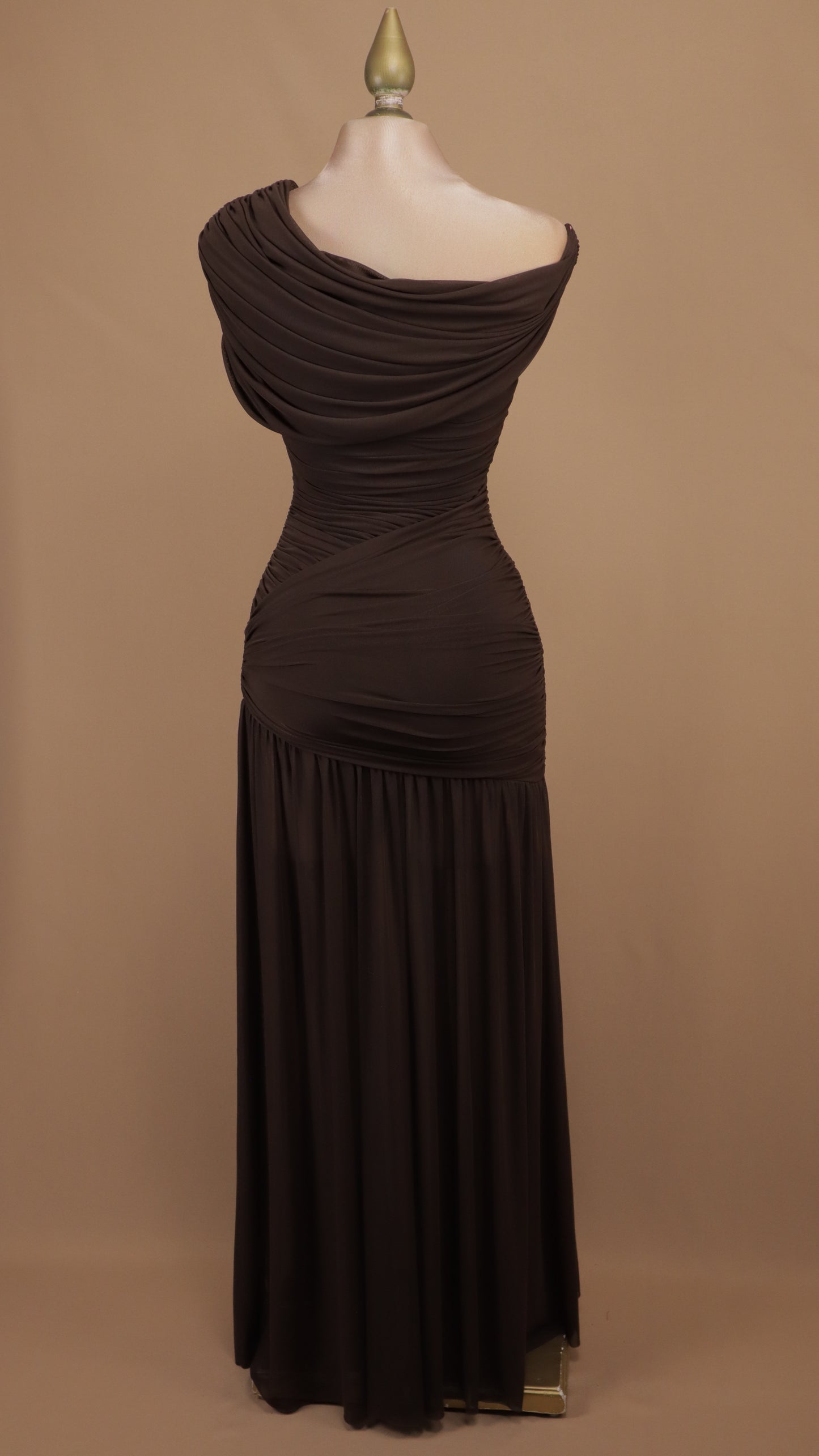 Vestido largo asimétrico de maya