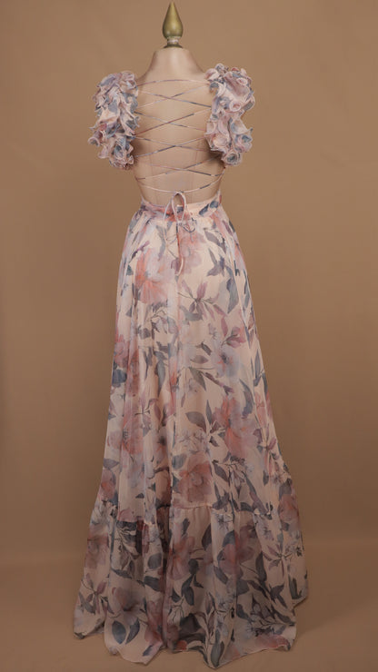 Vestido largo romántico de chifón floral con escote en V y tirantes con olanes