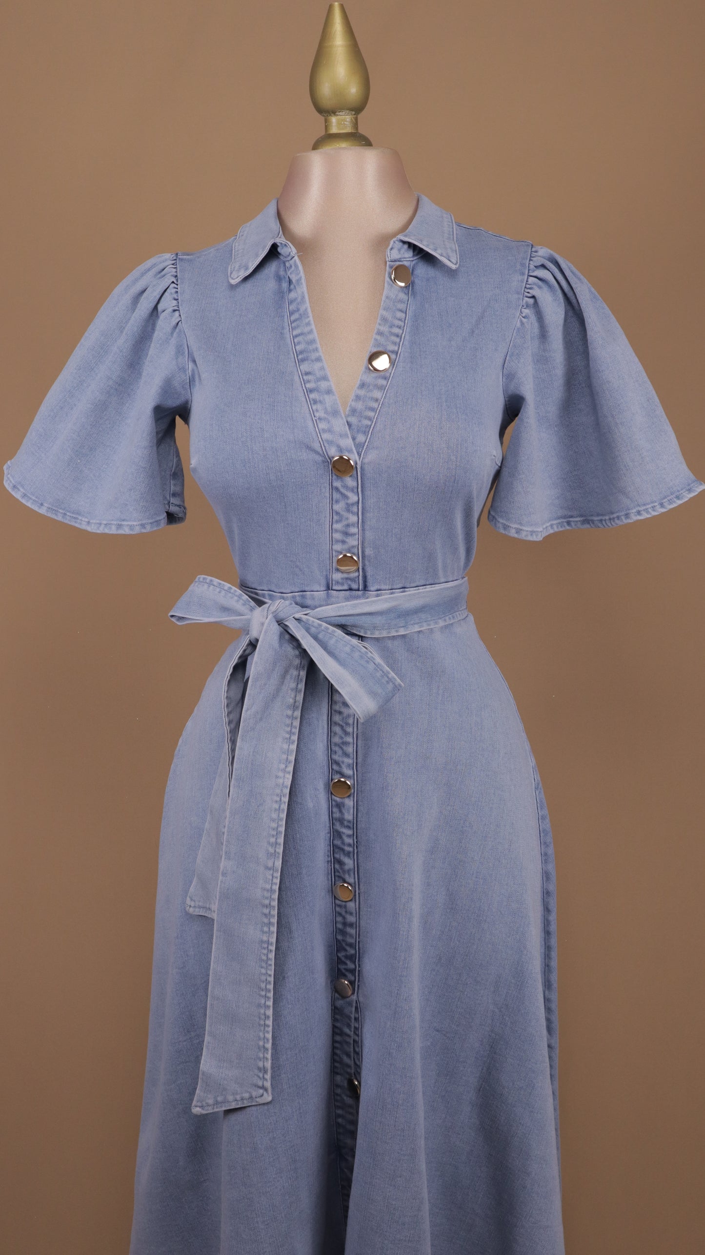 Vestido midi con manga