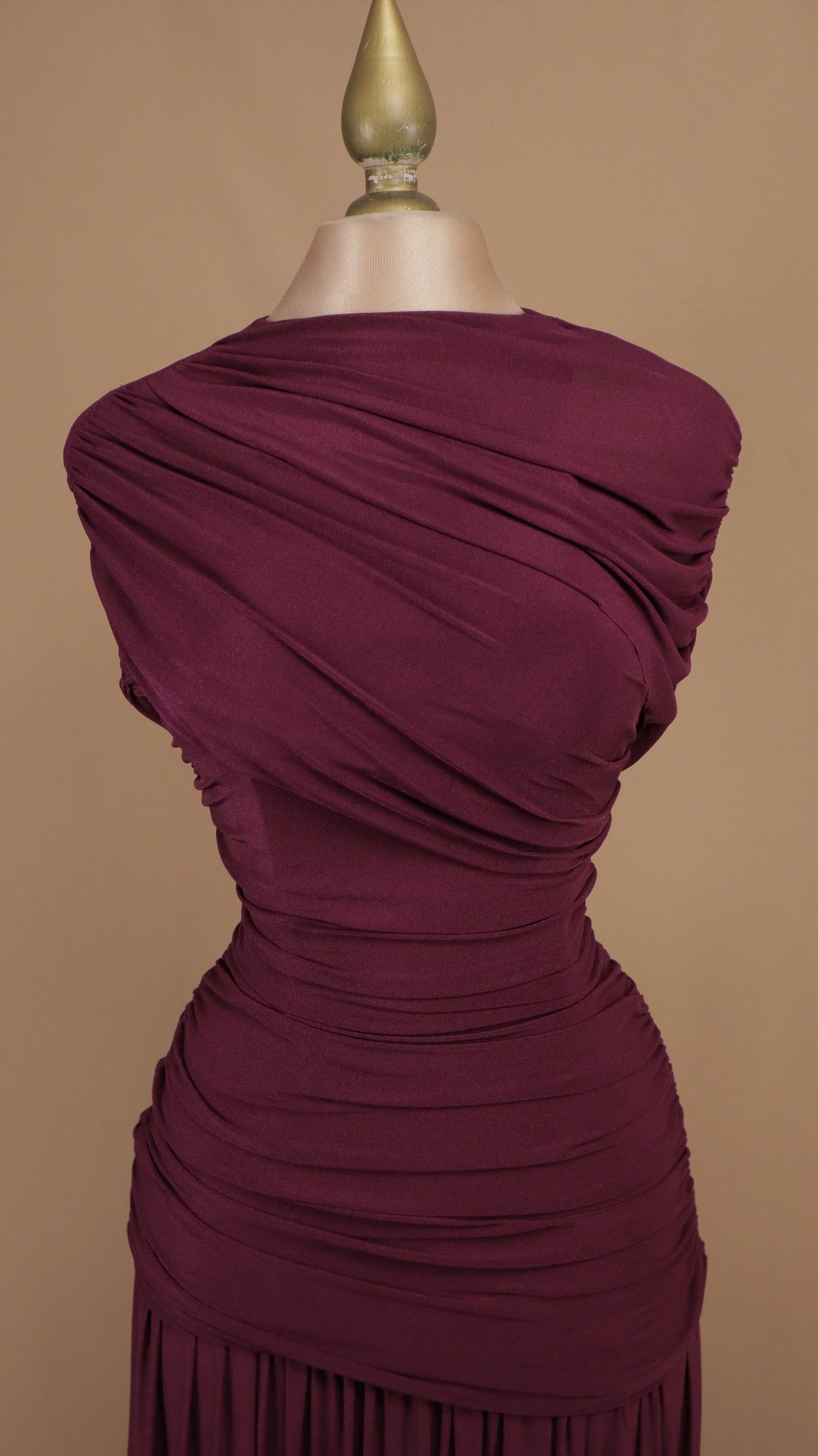 Vestido largo Étnico-Helénico con torso drapeado