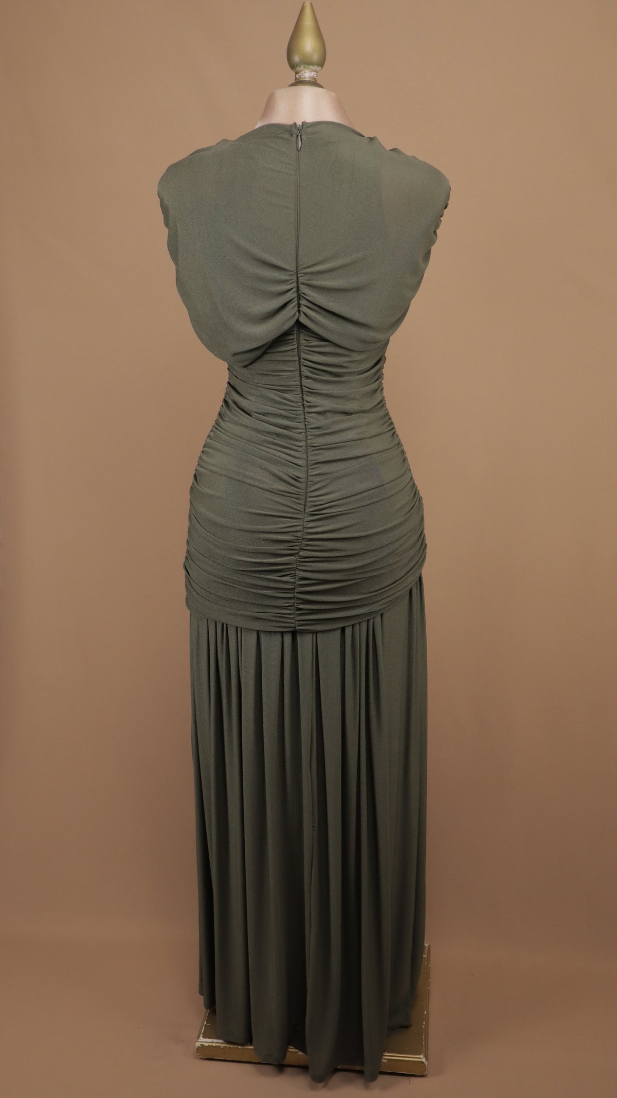 Vestido largo Étnico-Helénico con torso drapeado