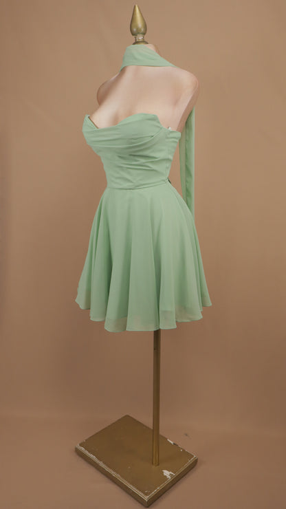 Vestido corto linea A de chiffon