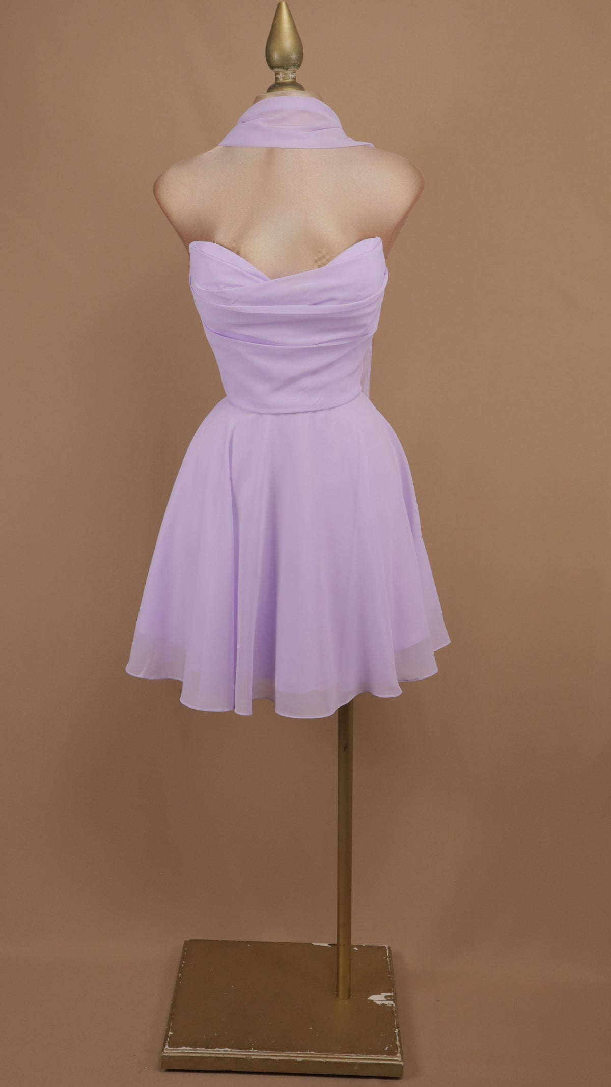 Vestido corto linea A de chiffon