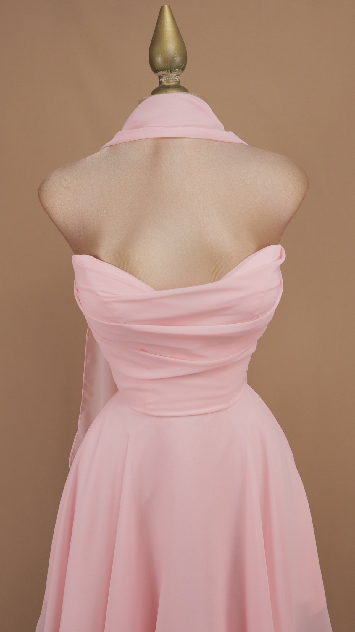Vestido corto linea A de chiffon