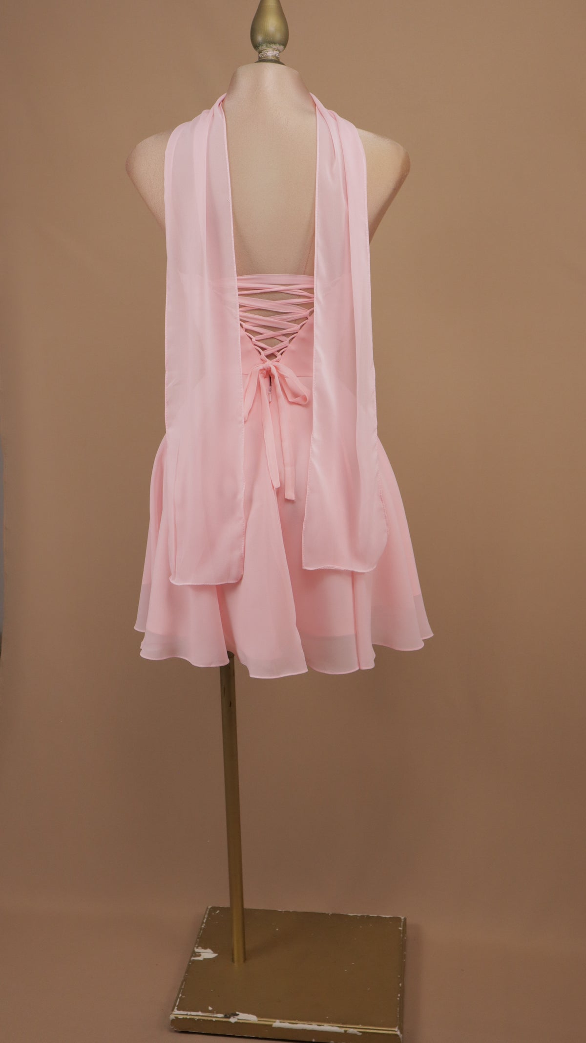 Vestido corto linea A de chiffon