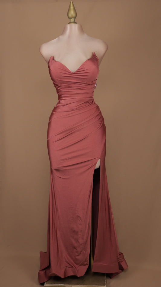 Vestido largo corte sirena con corset