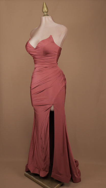 Vestido largo corte sirena con corset