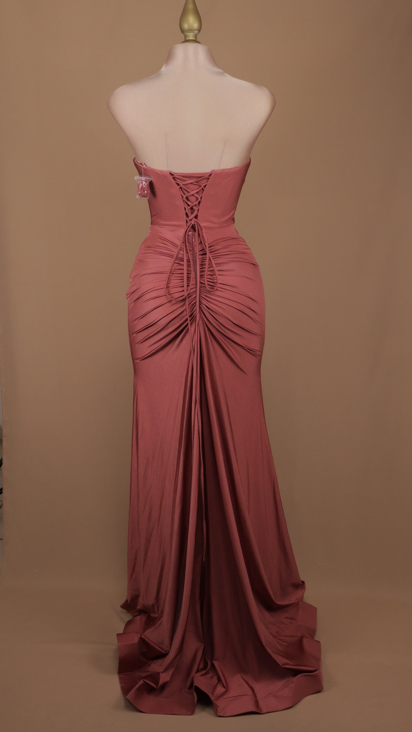 Vestido largo corte sirena con corset