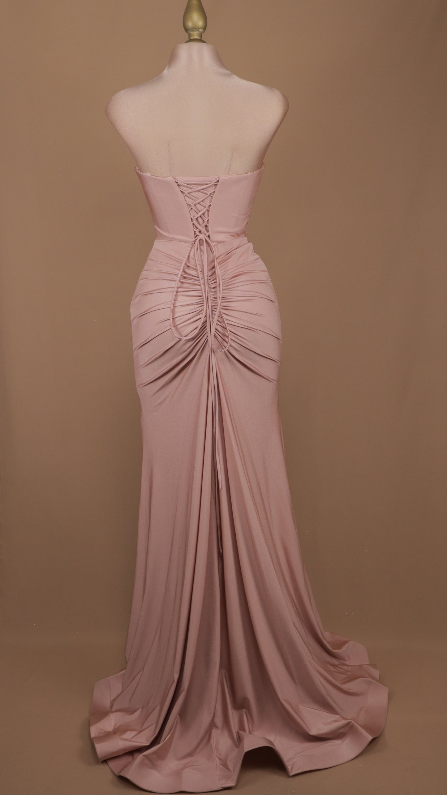 Vestido largo corte sirena con corset