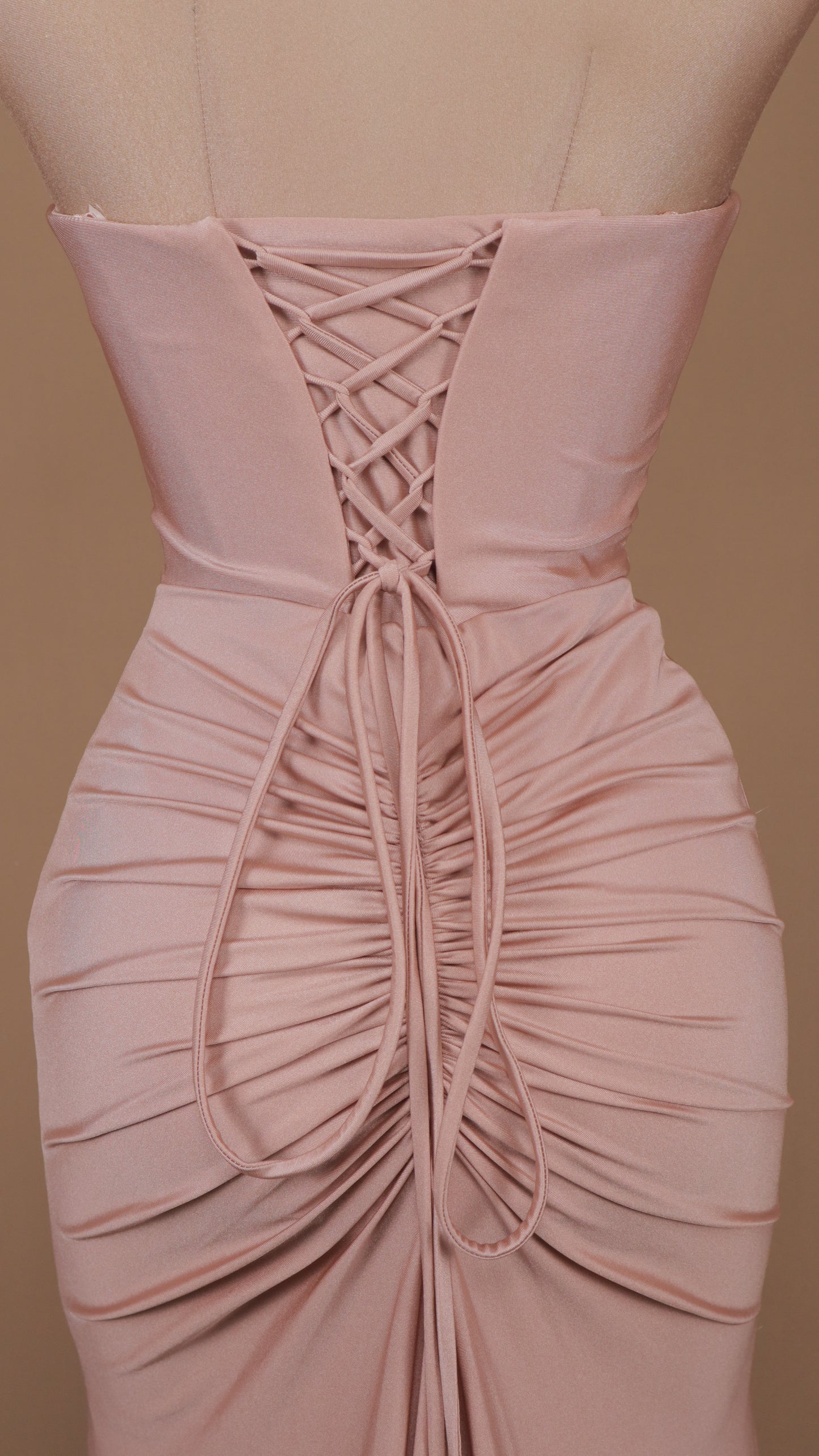 Vestido largo corte sirena con corset