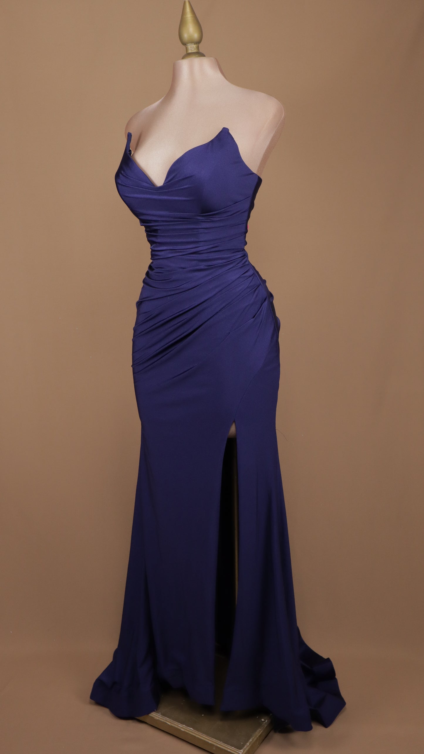 Vestido largo corte sirena con corset