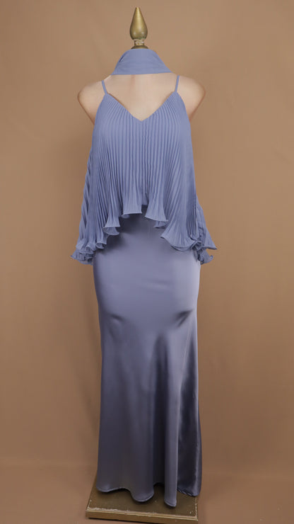 Vestido largo de dos piezas tipo falda y lusa con capa plisada