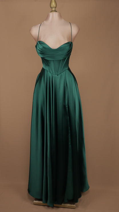 Vestido largo linea a con corset