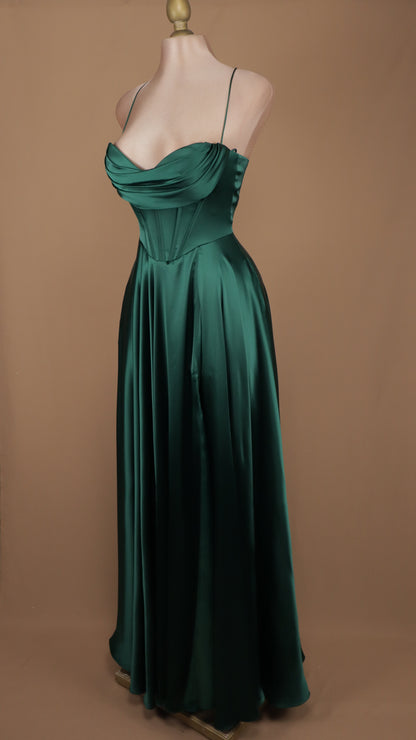 Vestido largo linea a con corset